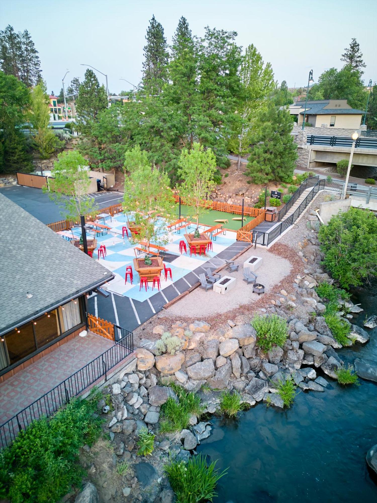Riverhouse Lodge เบนด์ ภายนอก รูปภาพ